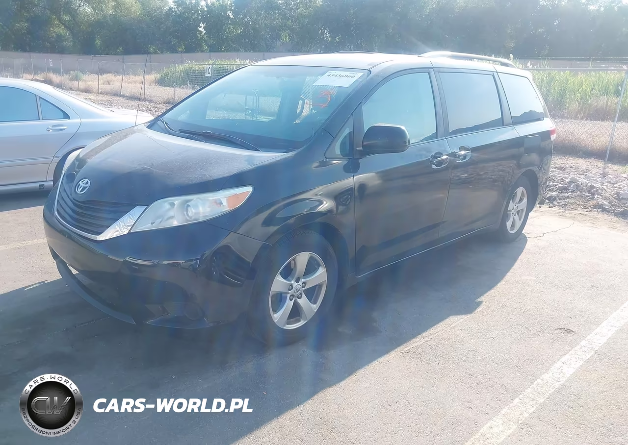 2011 Toyota Sienna Le V6 VIN:5TDKK3DCXBS025089 - 2