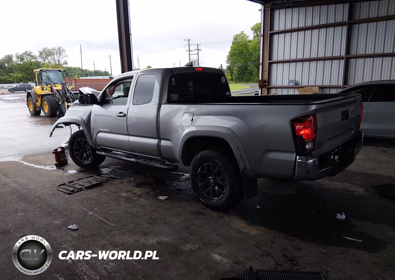 2020 Toyota Tacoma Sr5 VIN:5TFSX5EN1LX071564 - 3