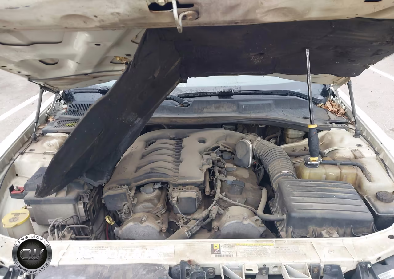 2006 Chrysler 300 Touring VIN:2C3KA53G76H458204 - 10