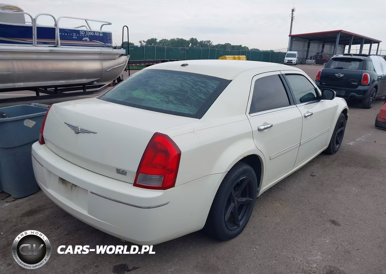 2006 Chrysler 300 Touring VIN:2C3KA53G76H458204 - 4