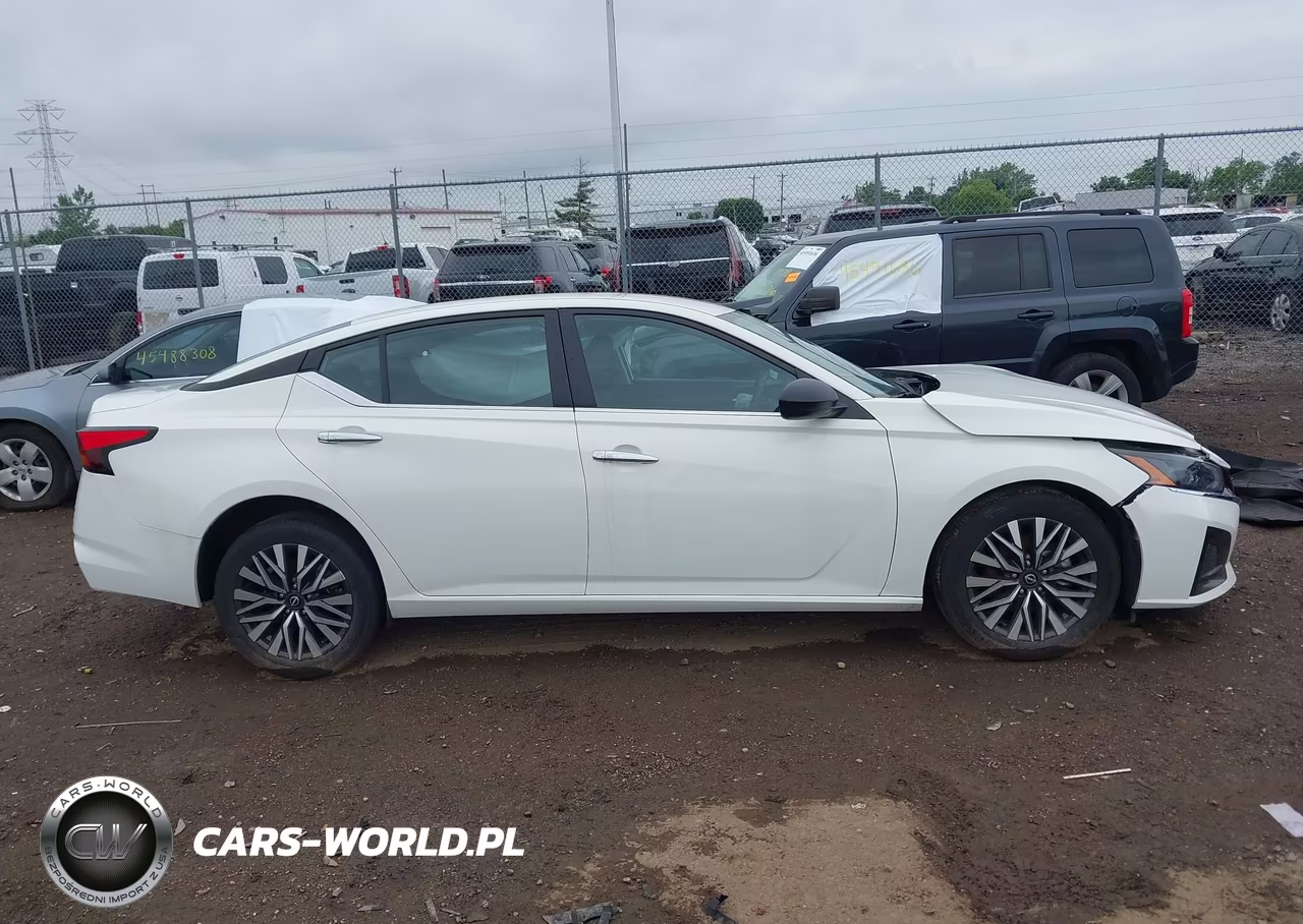2025 Nissan Altima Sv Fwd VIN:1N4BL4DVXSN356478 - 13