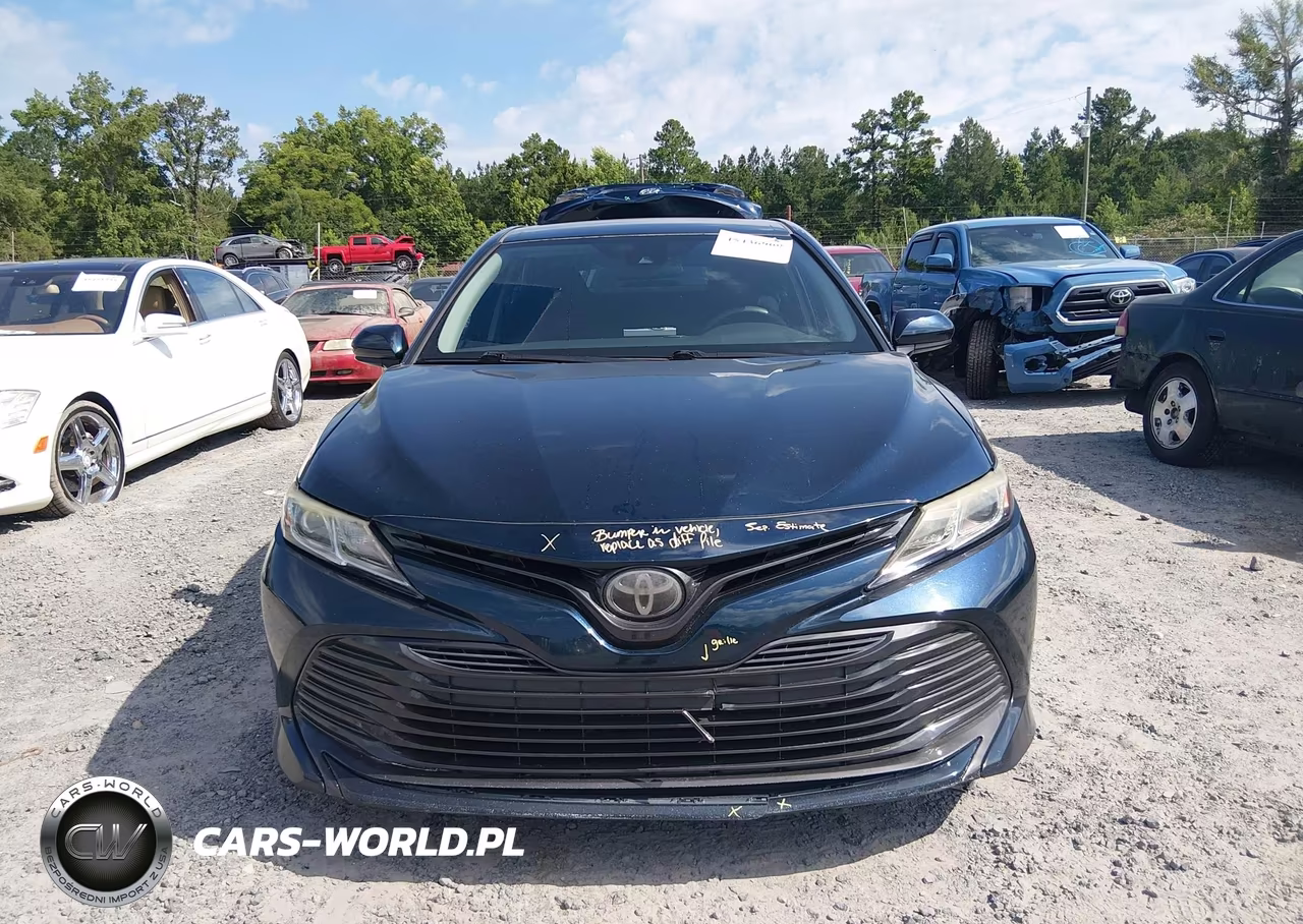 2019 Toyota Camry Le VIN:4T1B11HK5KU763219 - 12
