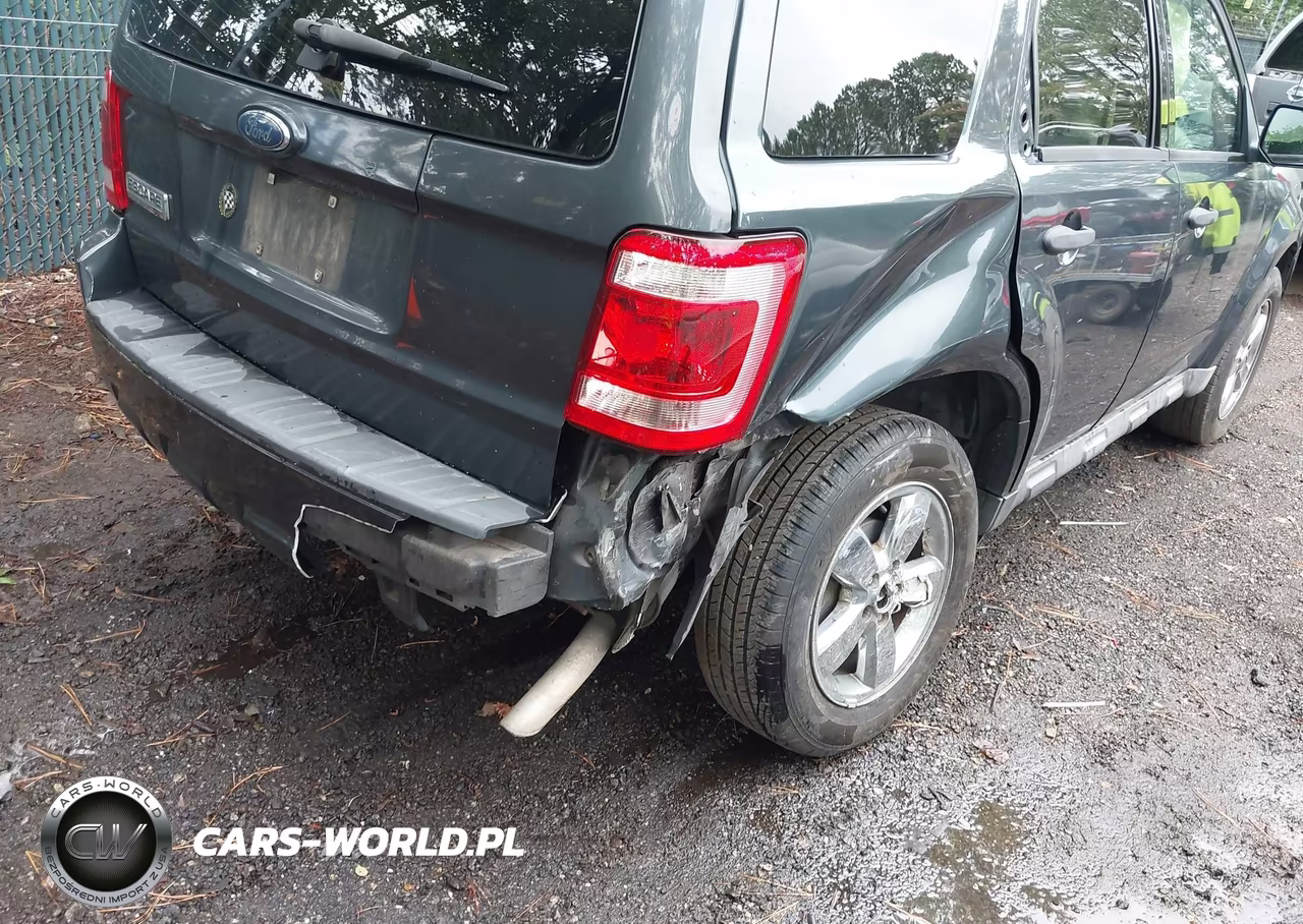 2009 Ford Escape Xlt VIN:1FMCU037X9KA87848 - 6