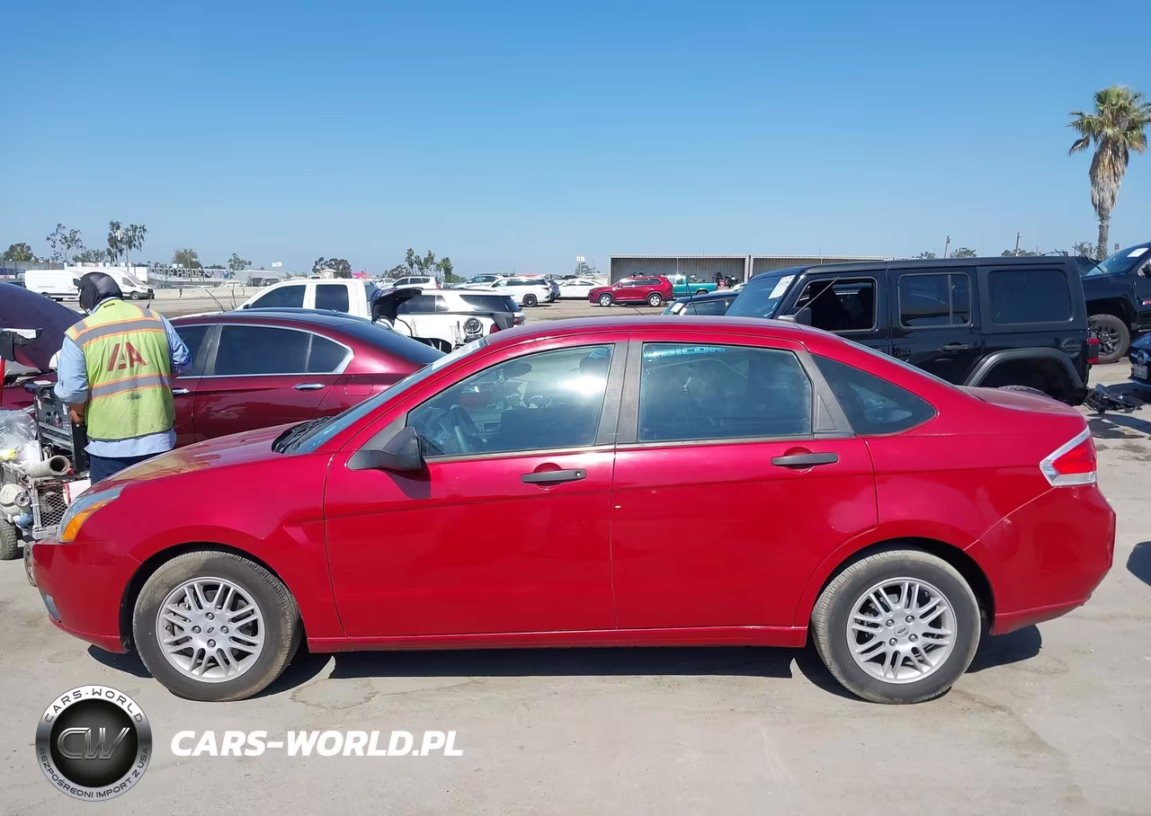 2010 Ford Focus Se VIN:1FAHP3FN1AW172190 - 14