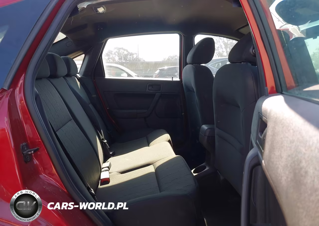 2010 Ford Focus Se VIN:1FAHP3FN1AW172190 - 8