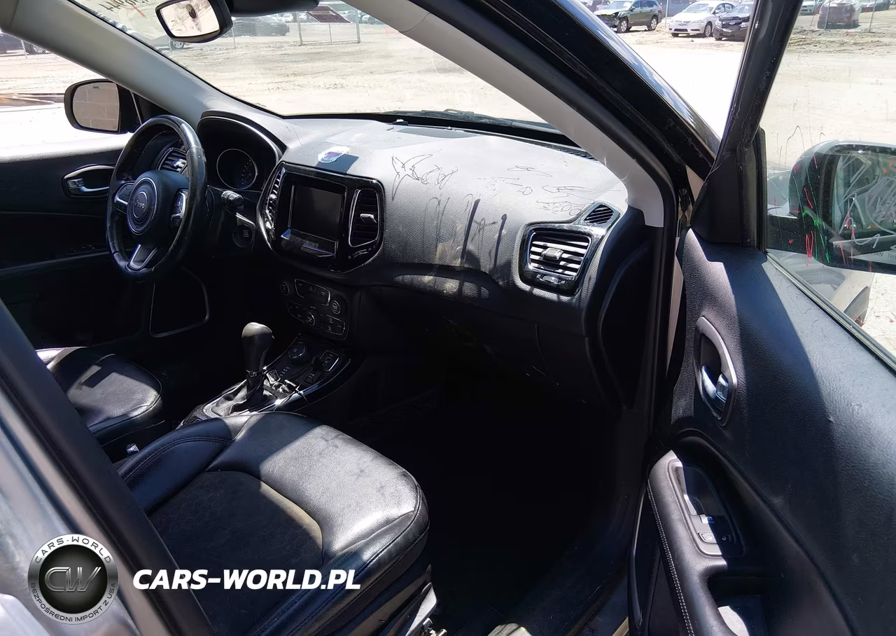 2020 Jeep Compass Altitude 4X4 VIN:3C4NJDBB1LT107221 - 5