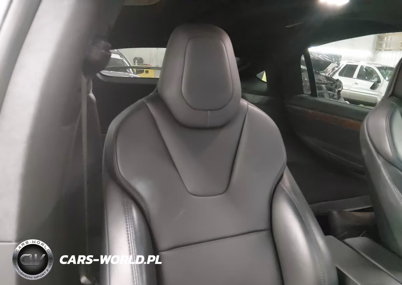 2018 Tesla Model X VIN:5YJXCDE22JF136995 - 8