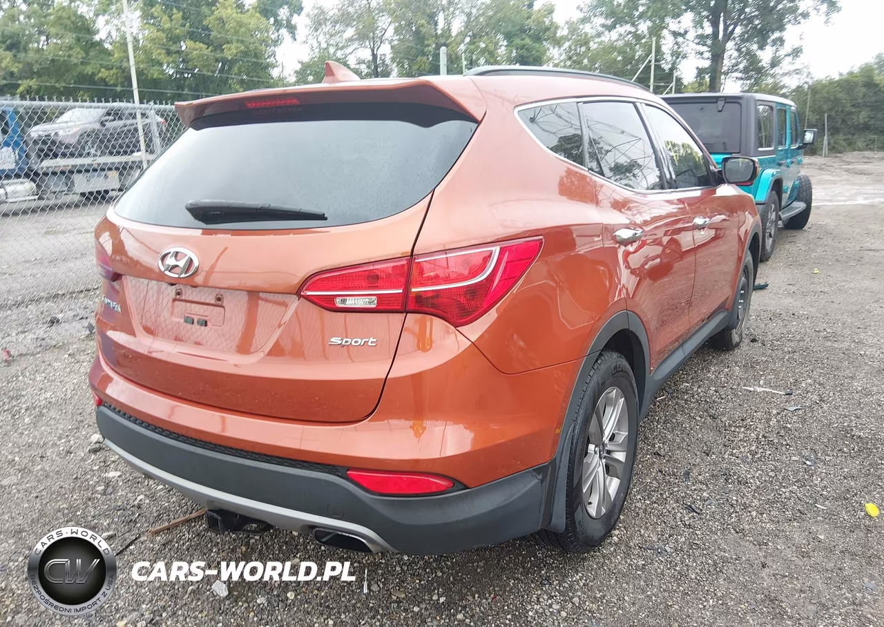 2016 Hyundai Santa Fe Sport 2.4L VIN:5XYZU3LB1GG353894 - 4