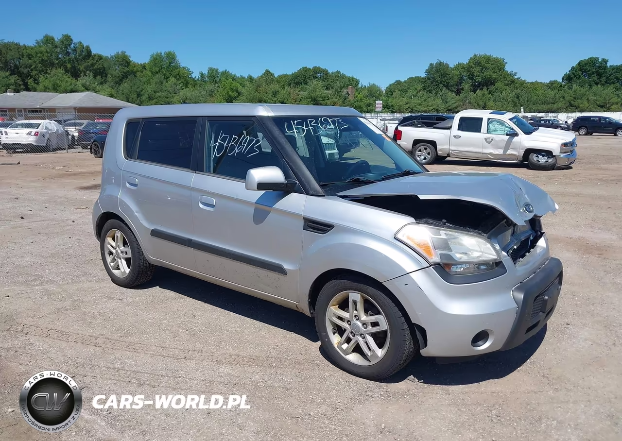 2010 Kia Soul +