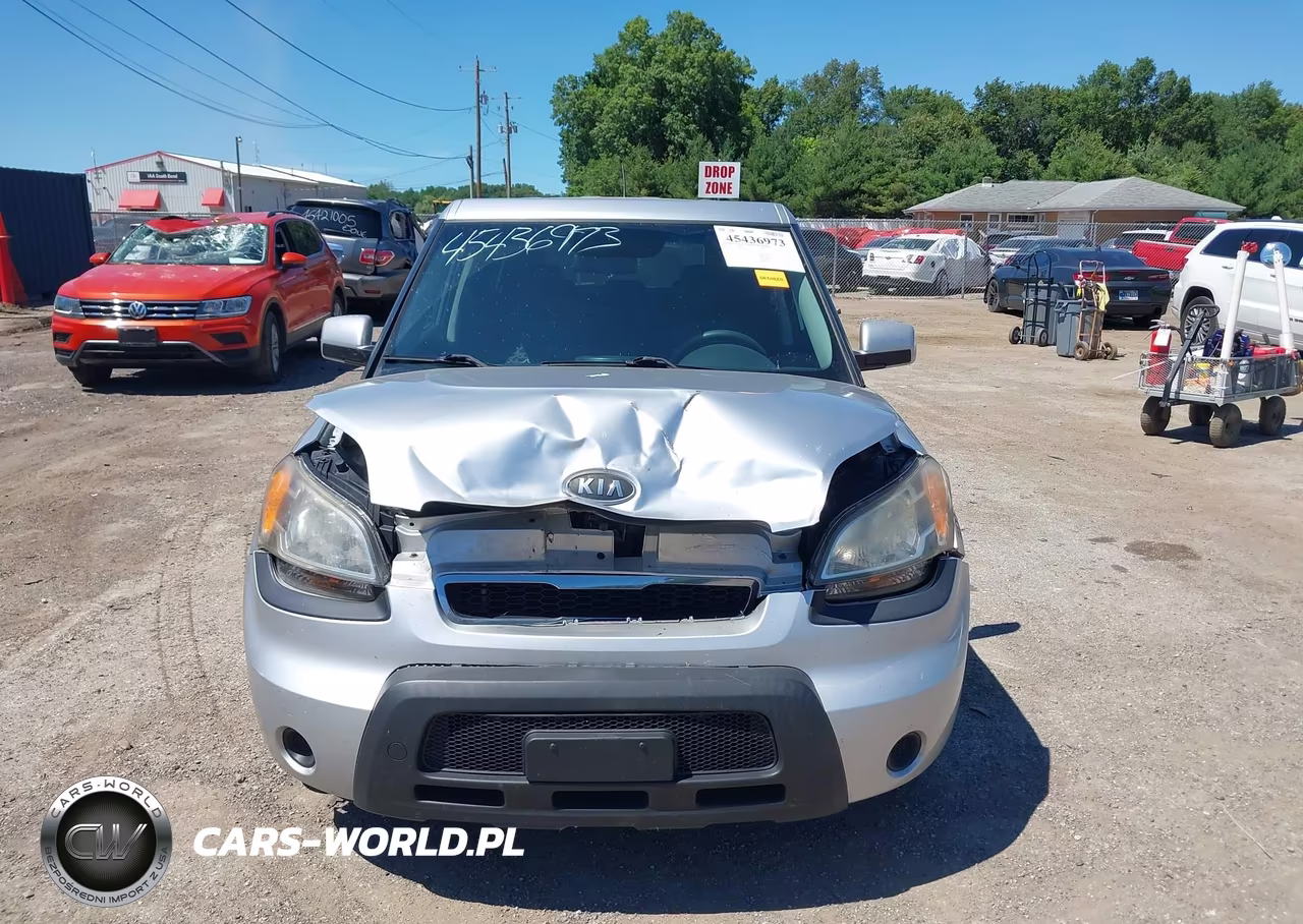 2010 Kia Soul + VIN:KNDJT2A29A7145182 - 12