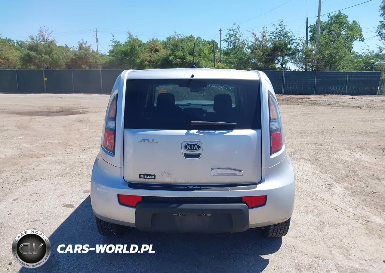 2010 Kia Soul + VIN:KNDJT2A29A7145182 - 16