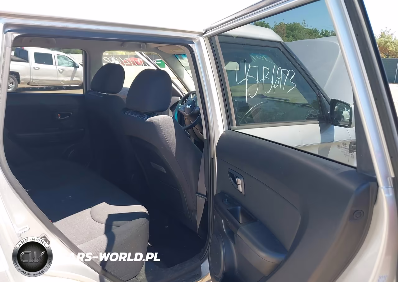 2010 Kia Soul + VIN:KNDJT2A29A7145182 - 8
