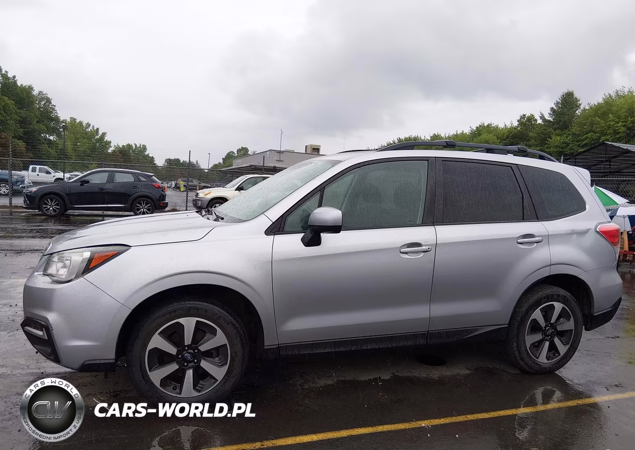 2018 Subaru Forester 2.5I Premium VIN:JF2SJAEC9JH577595 - 14