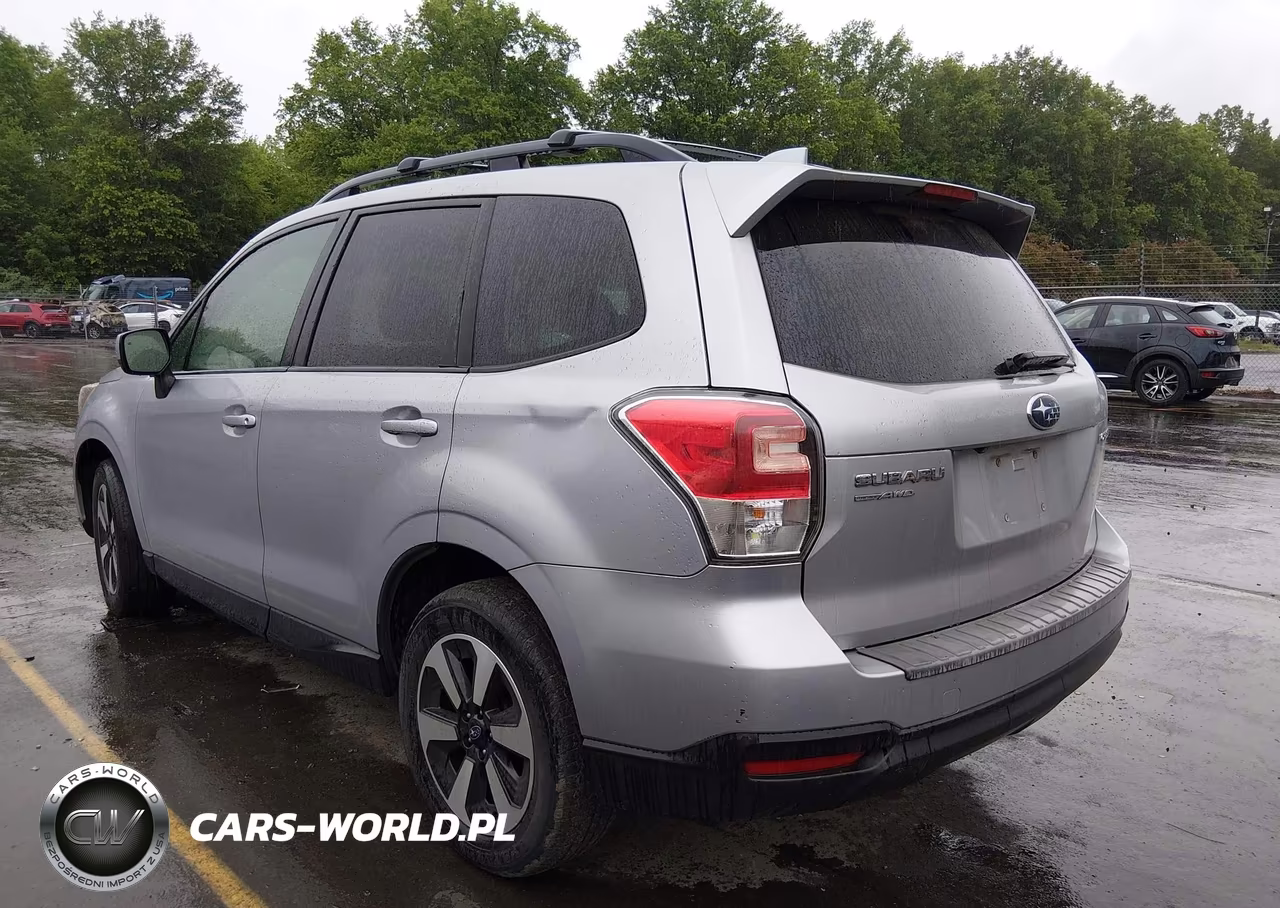 2018 Subaru Forester 2.5I Premium VIN:JF2SJAEC9JH577595 - 3