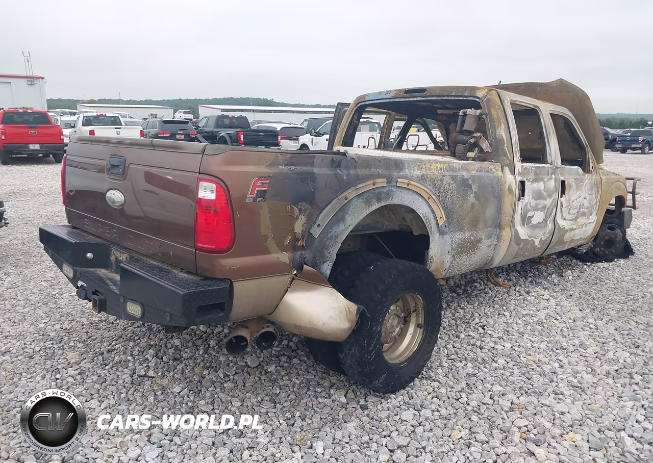 2012 Ford Super Duty F-450 Drw King Ranch-Lariat-Xl-Xlt VIN:1FT8W4DT3CEB49359 - 4