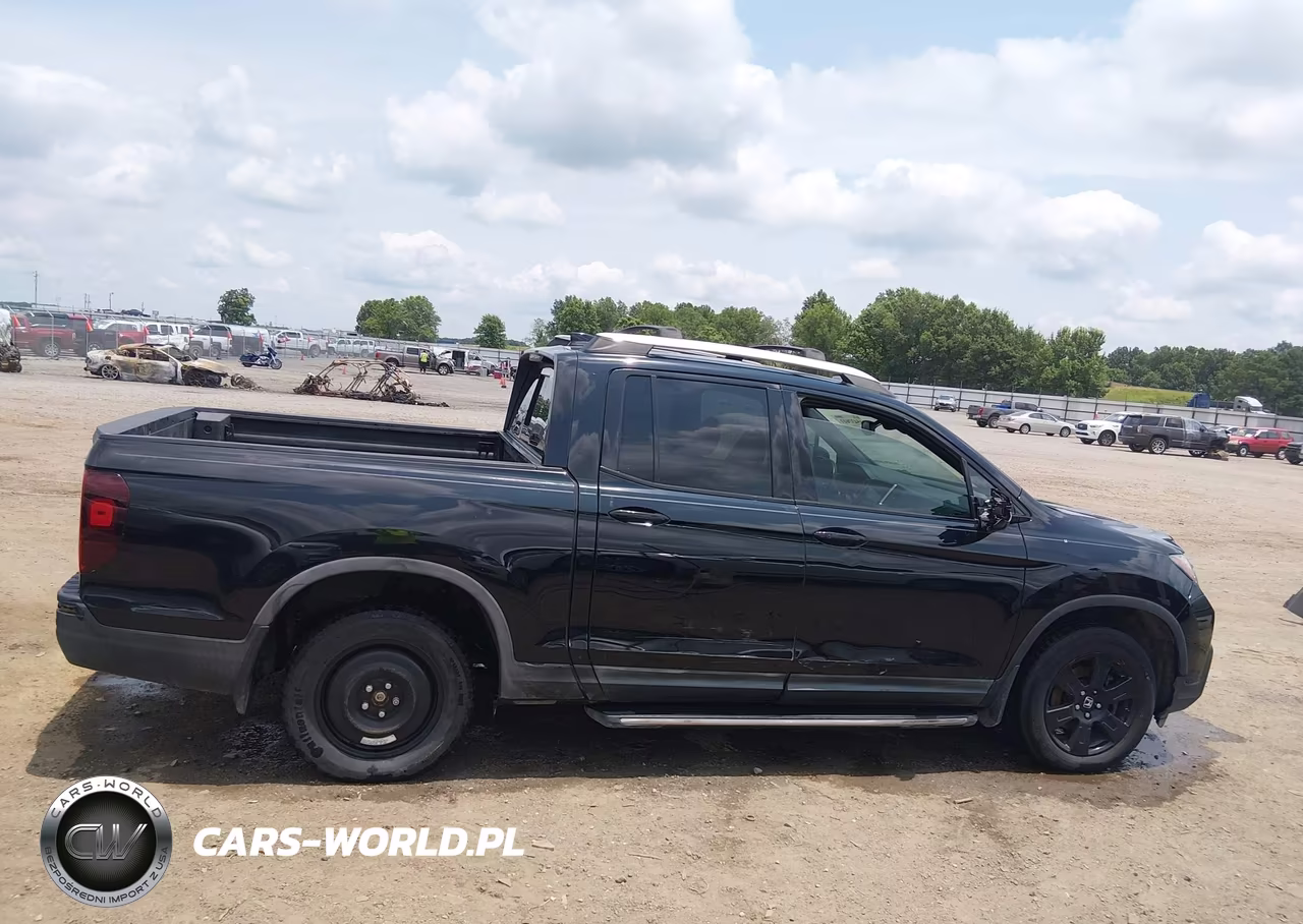 2017 Honda Ridgeline Black Edition VIN:5FPYK3F8XHB016125 - 14