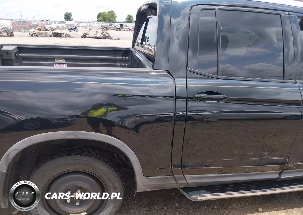 2017 Honda Ridgeline Black Edition VIN:5FPYK3F8XHB016125 - 21