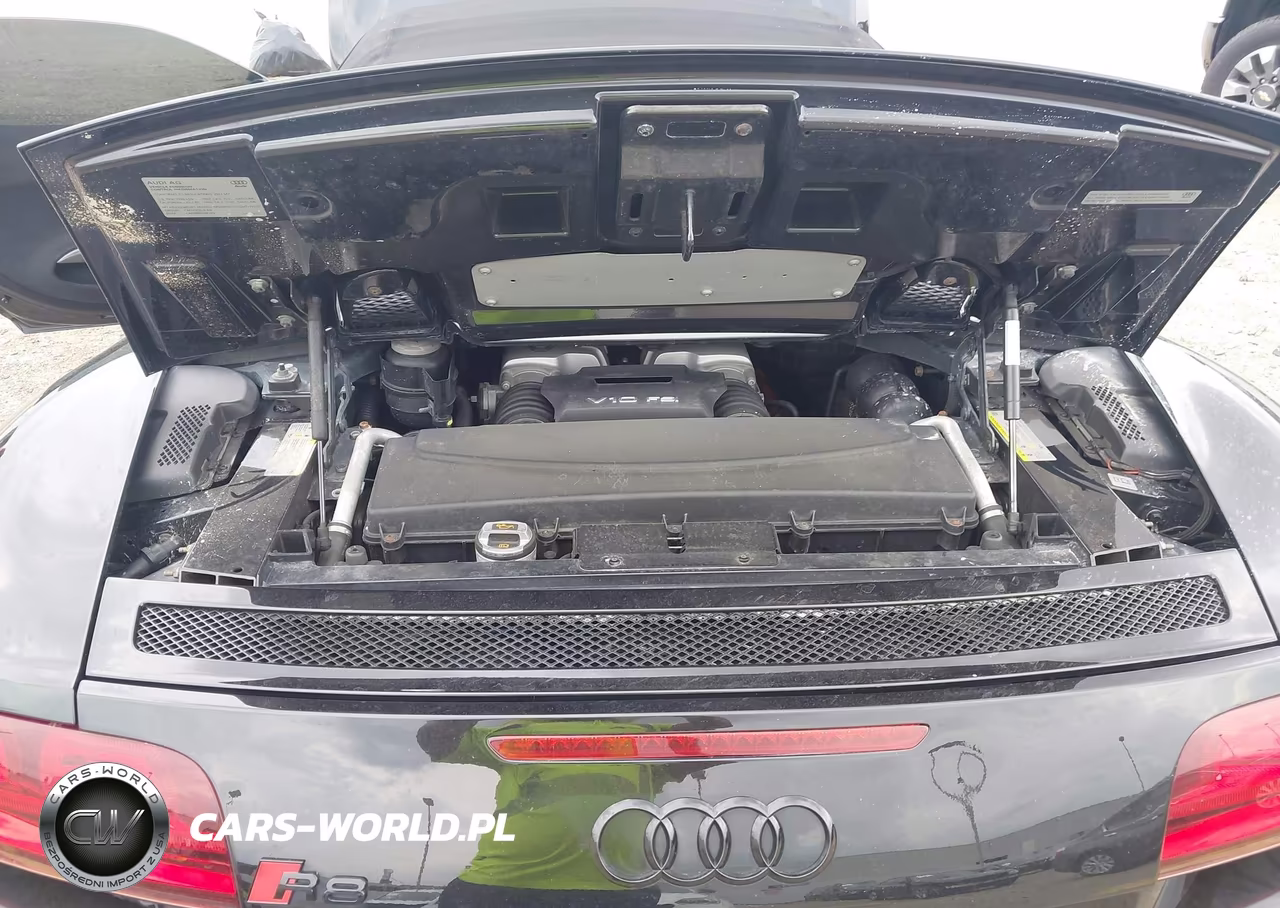2012 Audi R8 5.2L VIN:WUAVNAFGXCN003015 - 10