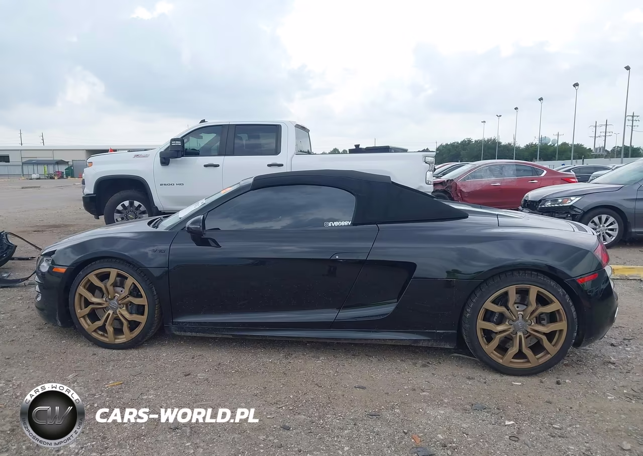 2012 Audi R8 5.2L VIN:WUAVNAFGXCN003015 - 14
