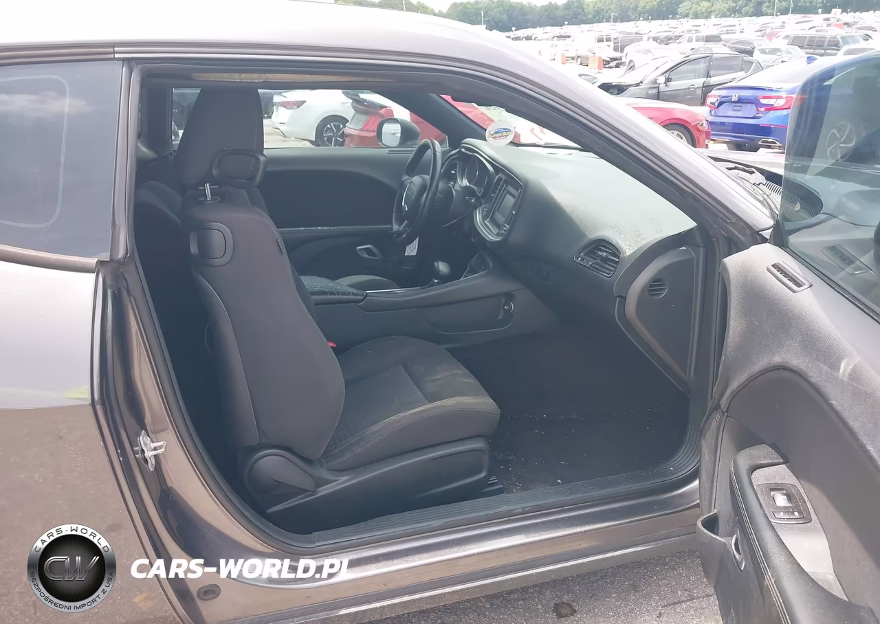 2017 Dodge Challenger Sxt VIN:2C3CDZAG3HH638031 - 5