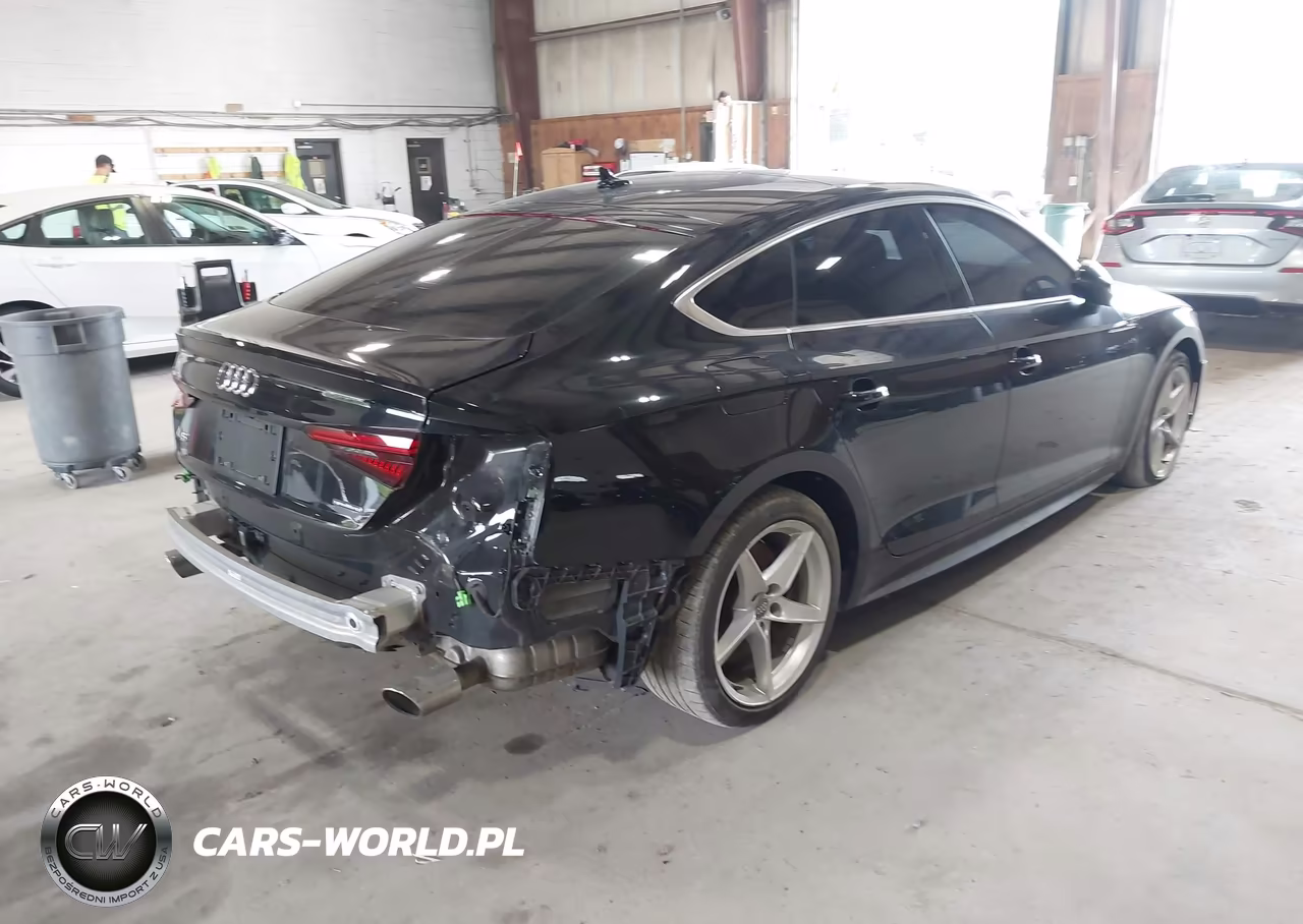 2019 Audi A5 45 Premium VIN:WAUDNCF5XKA093272 - 4