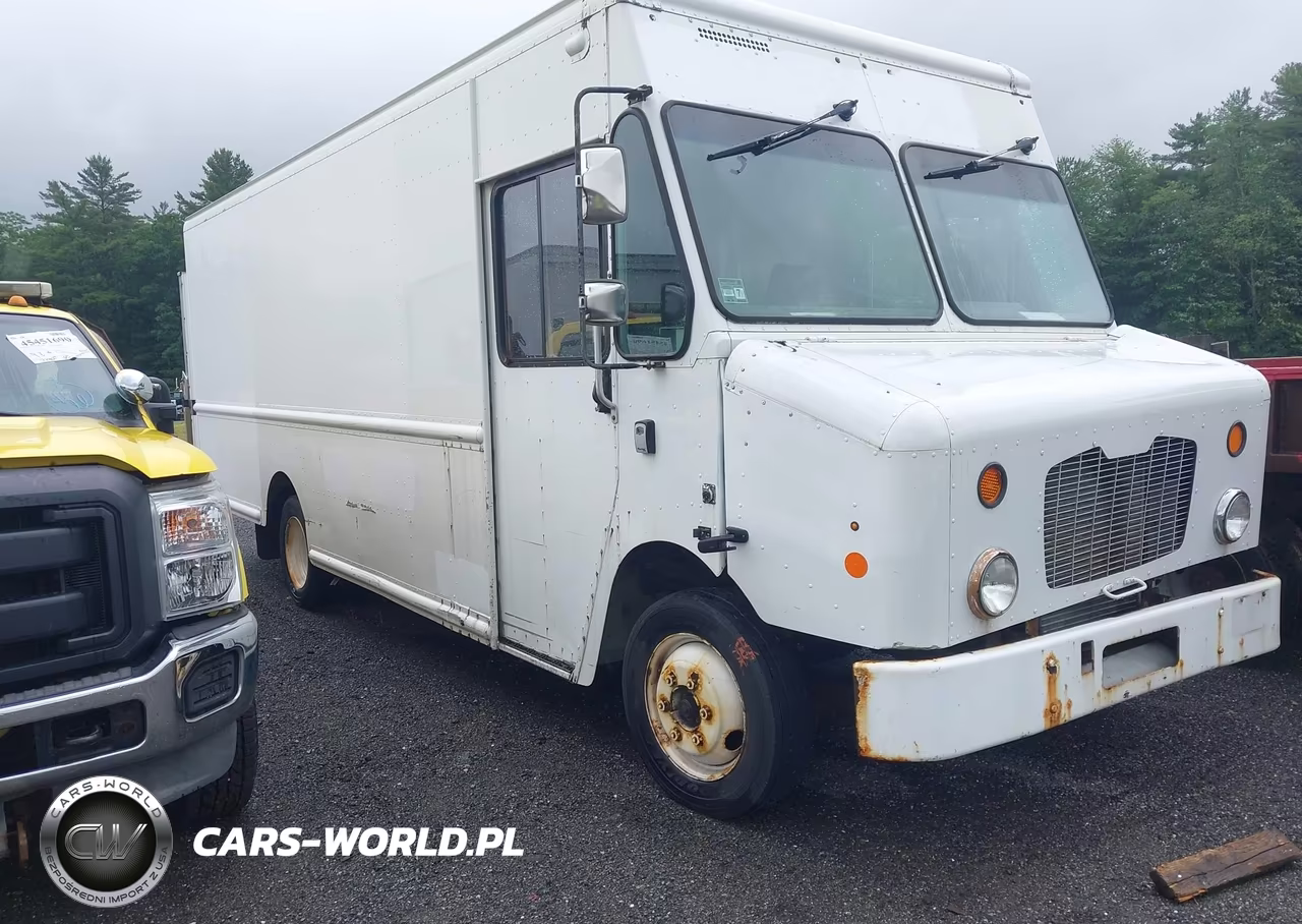 2009 Freightliner Chassis M Line Walk-In Van