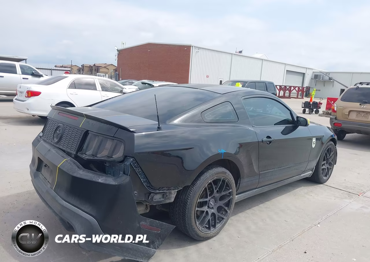2010 Ford Mustang V6-V6 Premium VIN:1ZVBP8AN4A5146822 - 4