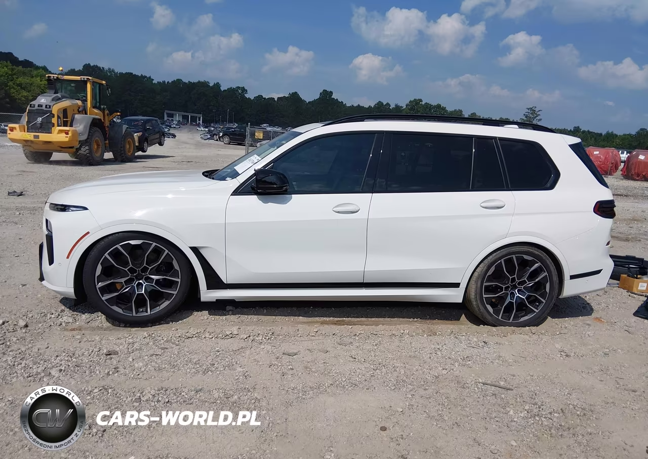 2023 BMW X7 M60I VIN:5UX33EM04P9P47469 - 15
