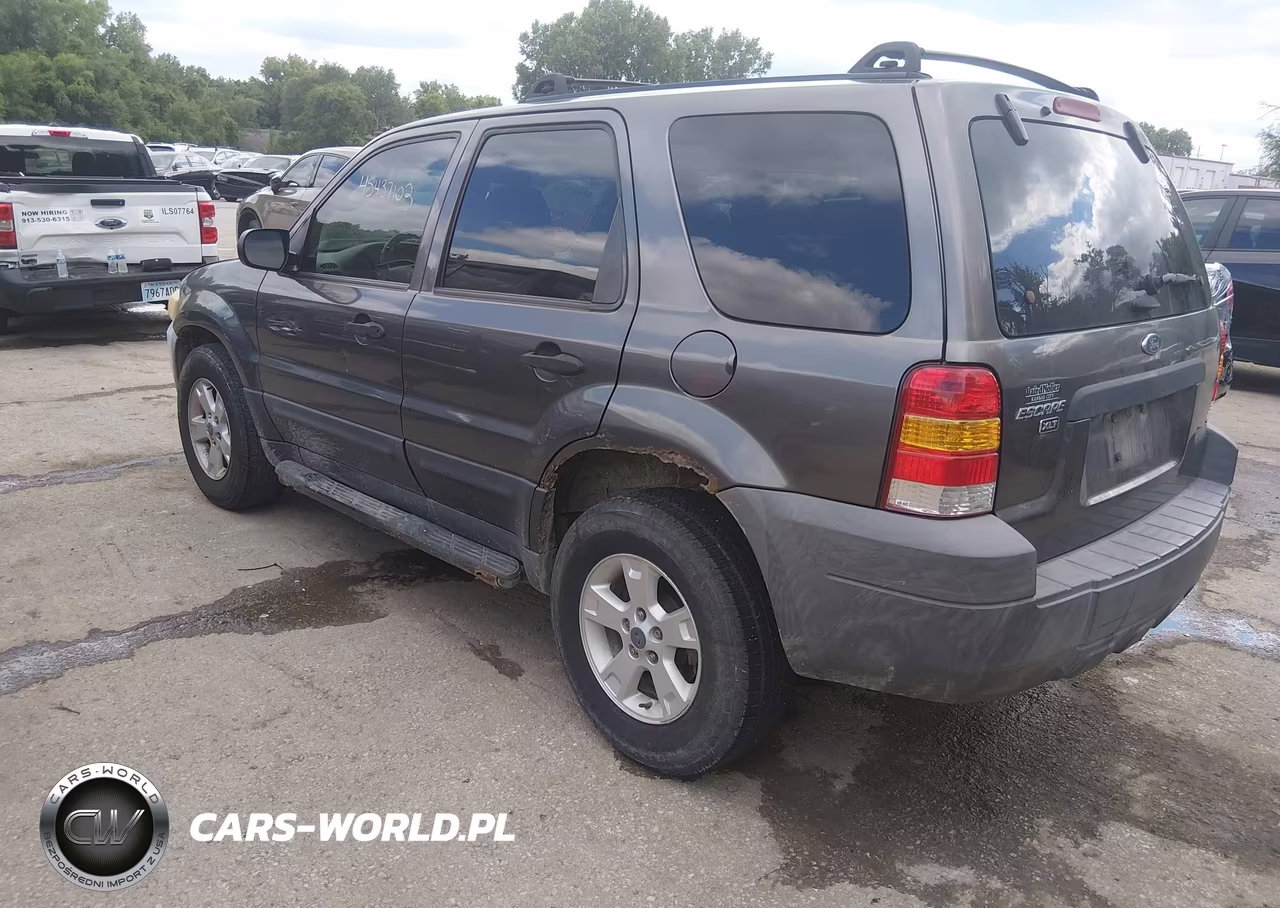 2005 Ford Escape Xlt VIN:1FMYU93195KA41430 - 3