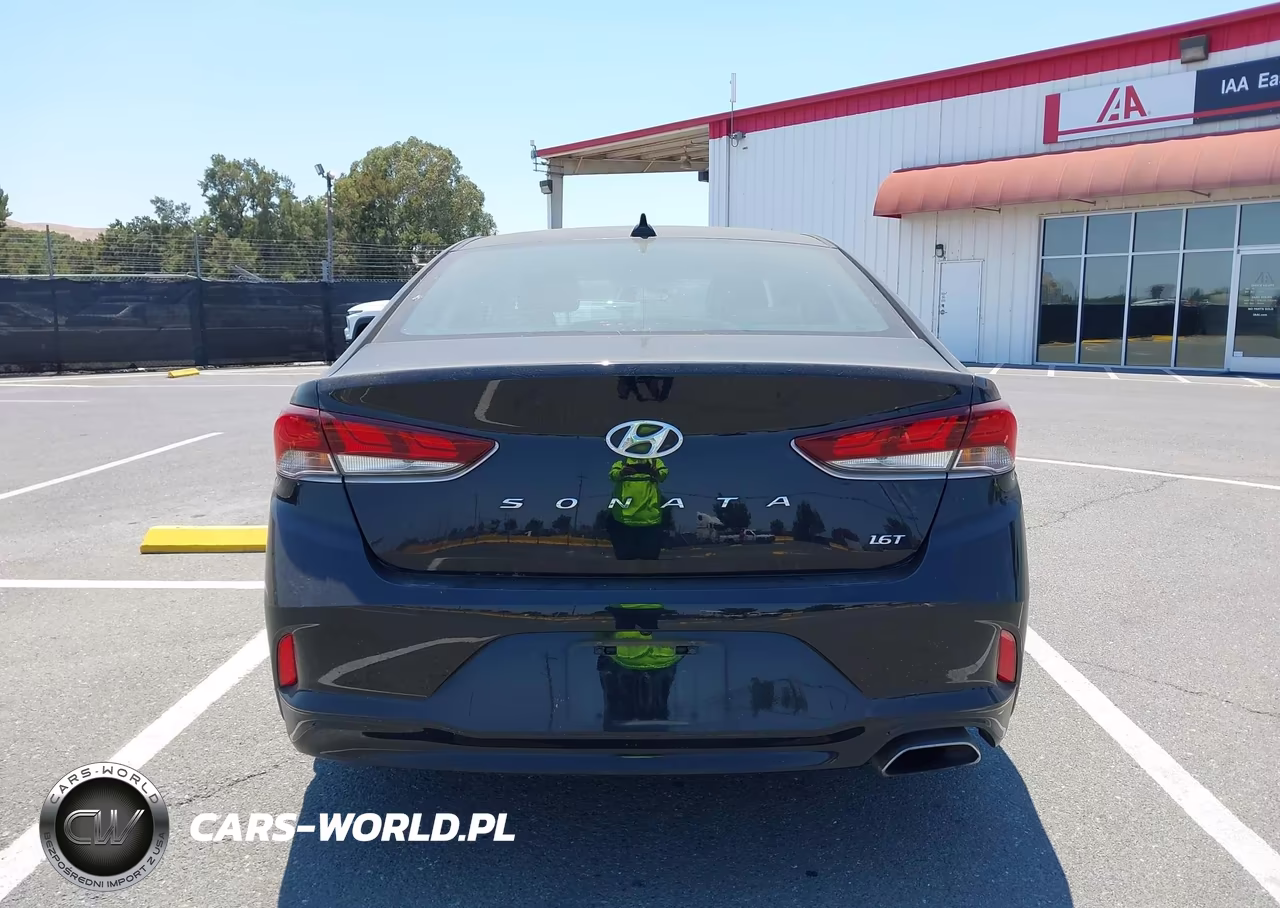 2018 Hyundai Sonata Eco VIN:5NPE24AA5JH679914 - 17