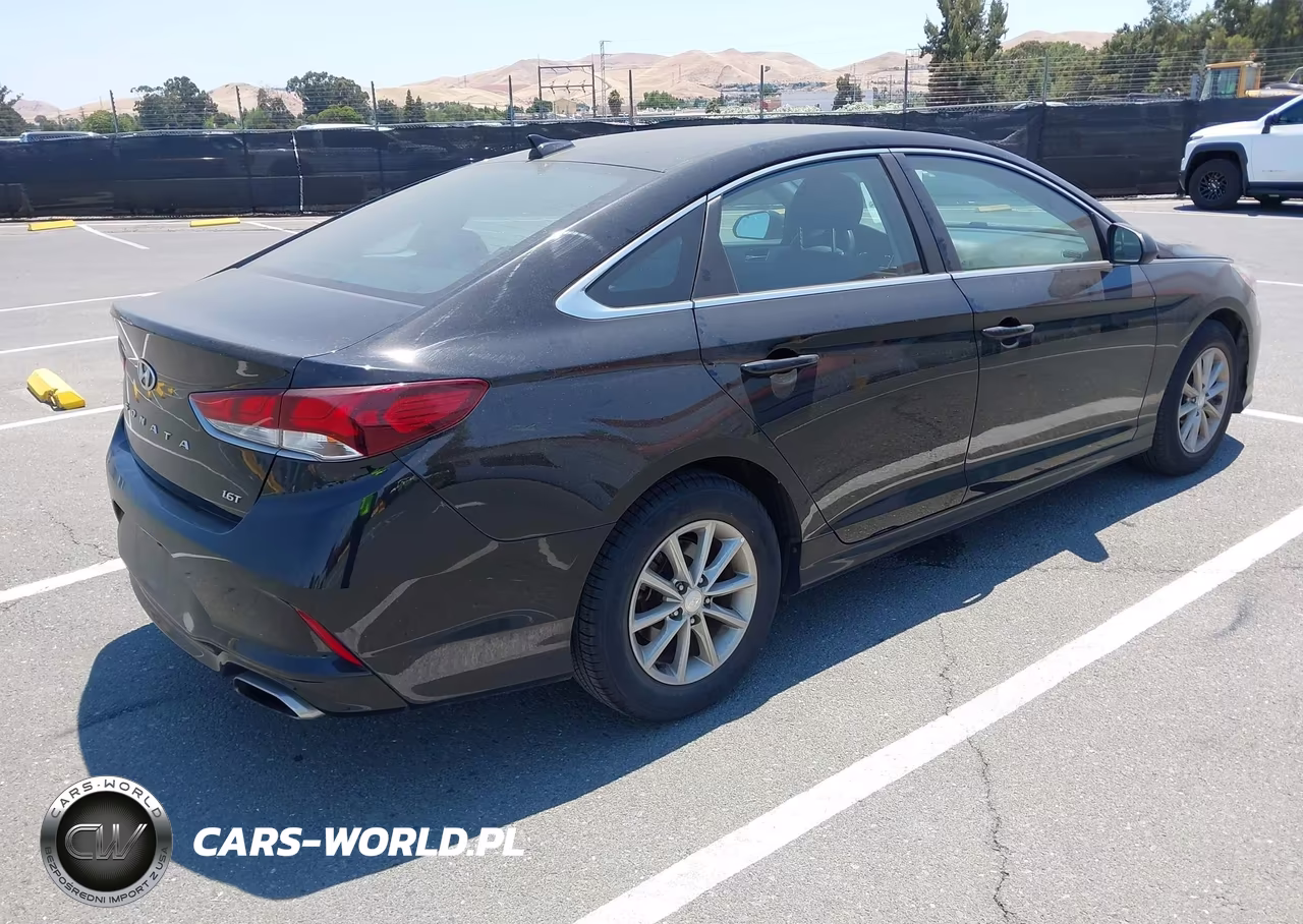 2018 Hyundai Sonata Eco VIN:5NPE24AA5JH679914 - 4