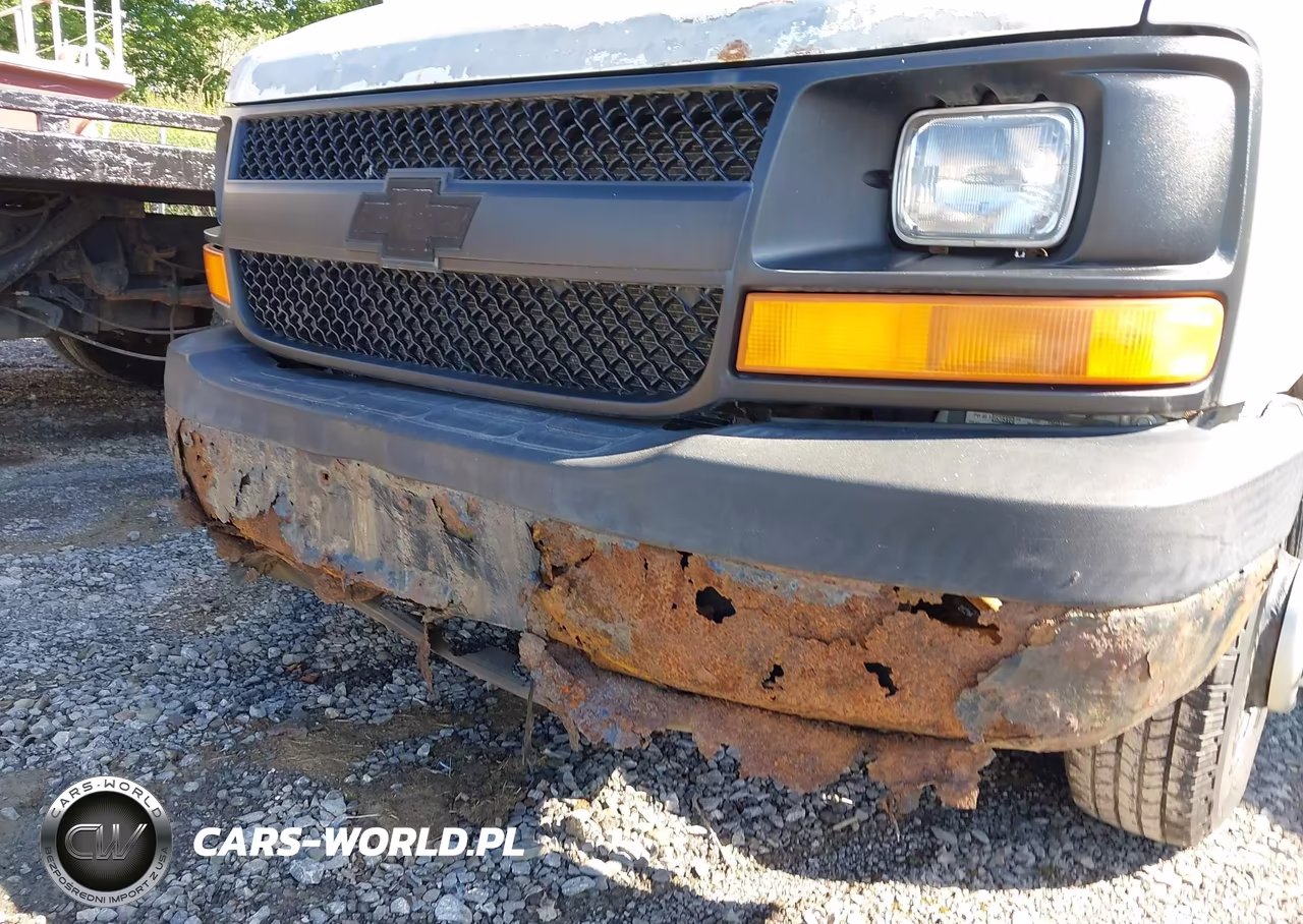 2004 Chevrolet Express Cutaway Base W-C7L-C7N VIN:1GBJG31U341130331 - 11