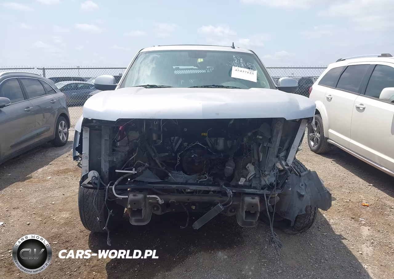 2012 Chevrolet Suburban Lt VIN:1GNSCJE03CR102155 - 12