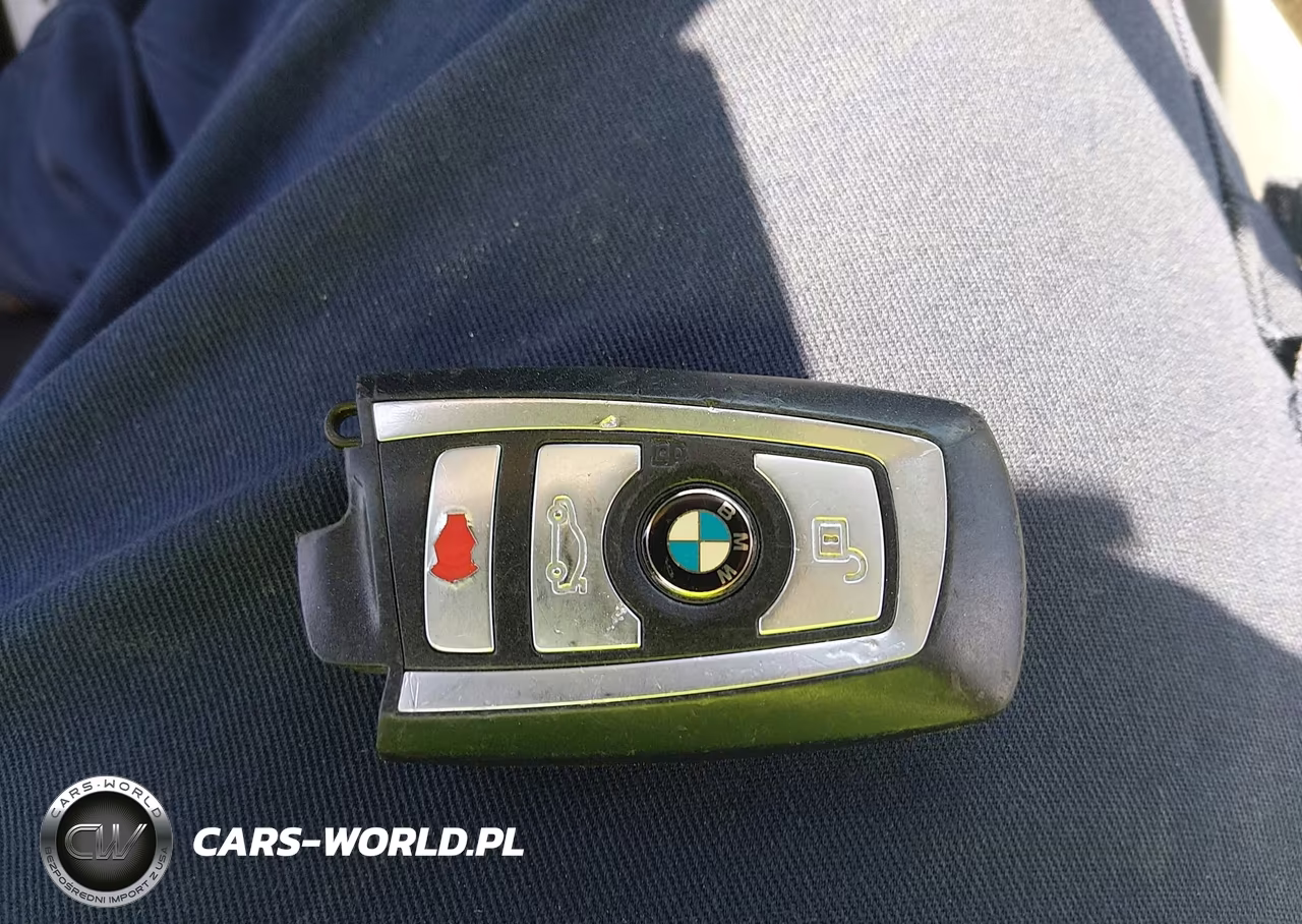 2015 BMW M6 VIN:WBSLZ9C5XFD651449 - 11