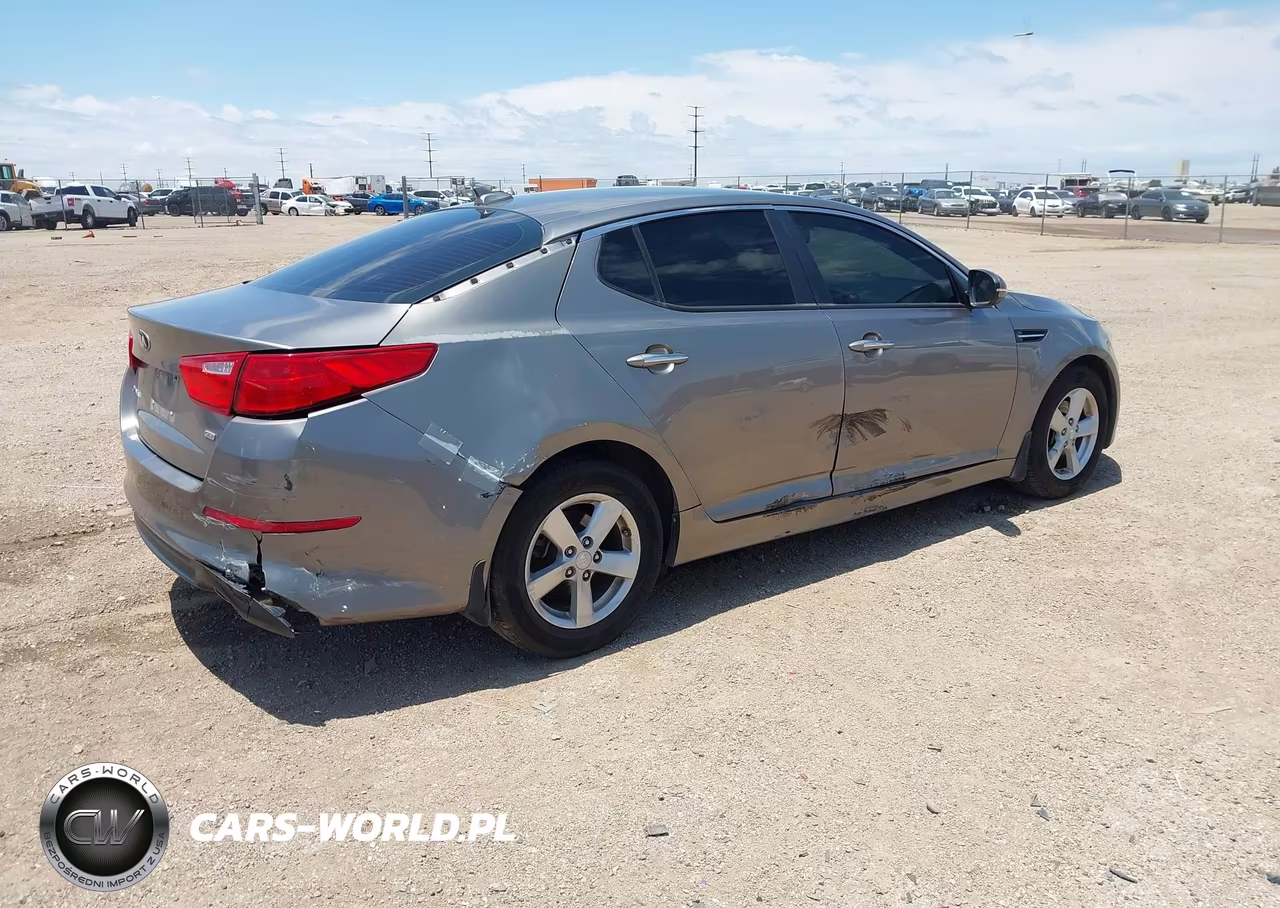2015 Kia Optima Lx VIN:5XXGM4A79FG358257 - 4