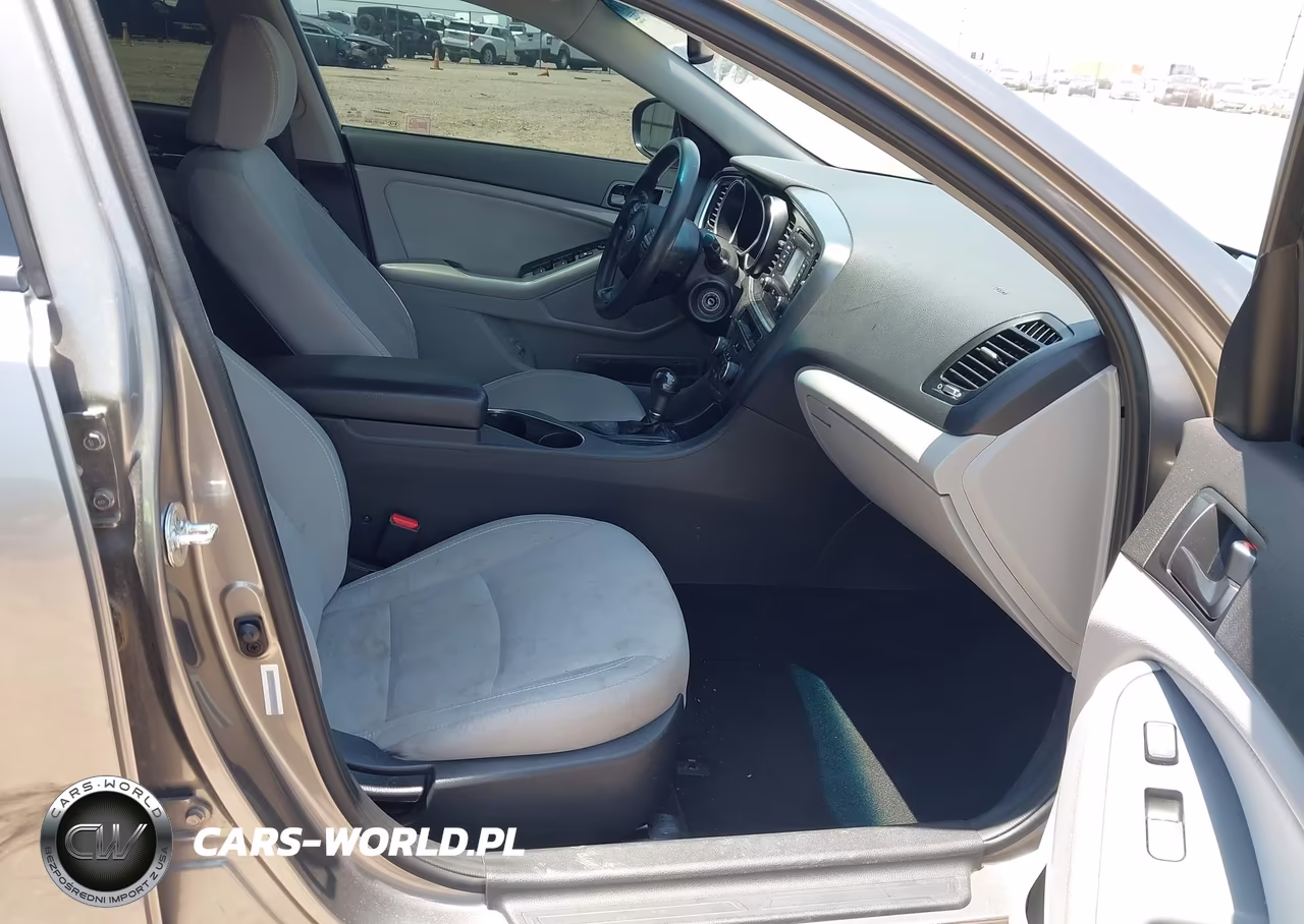 2015 Kia Optima Lx VIN:5XXGM4A79FG358257 - 5