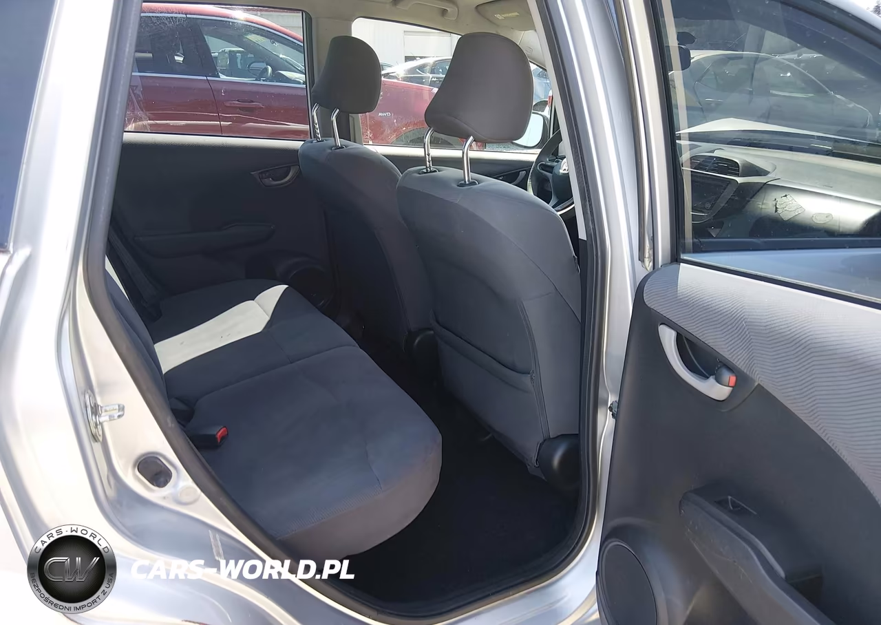 2011 Honda Fit VIN:JHMGE8H39BC015125 - 19