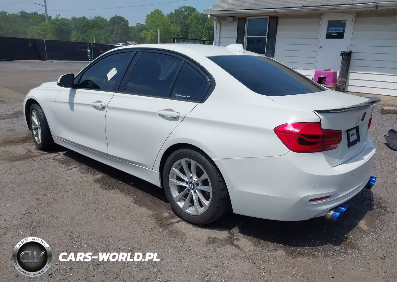 2016 BMW 320 I VIN:WBA8A9C50GK619026 - 3