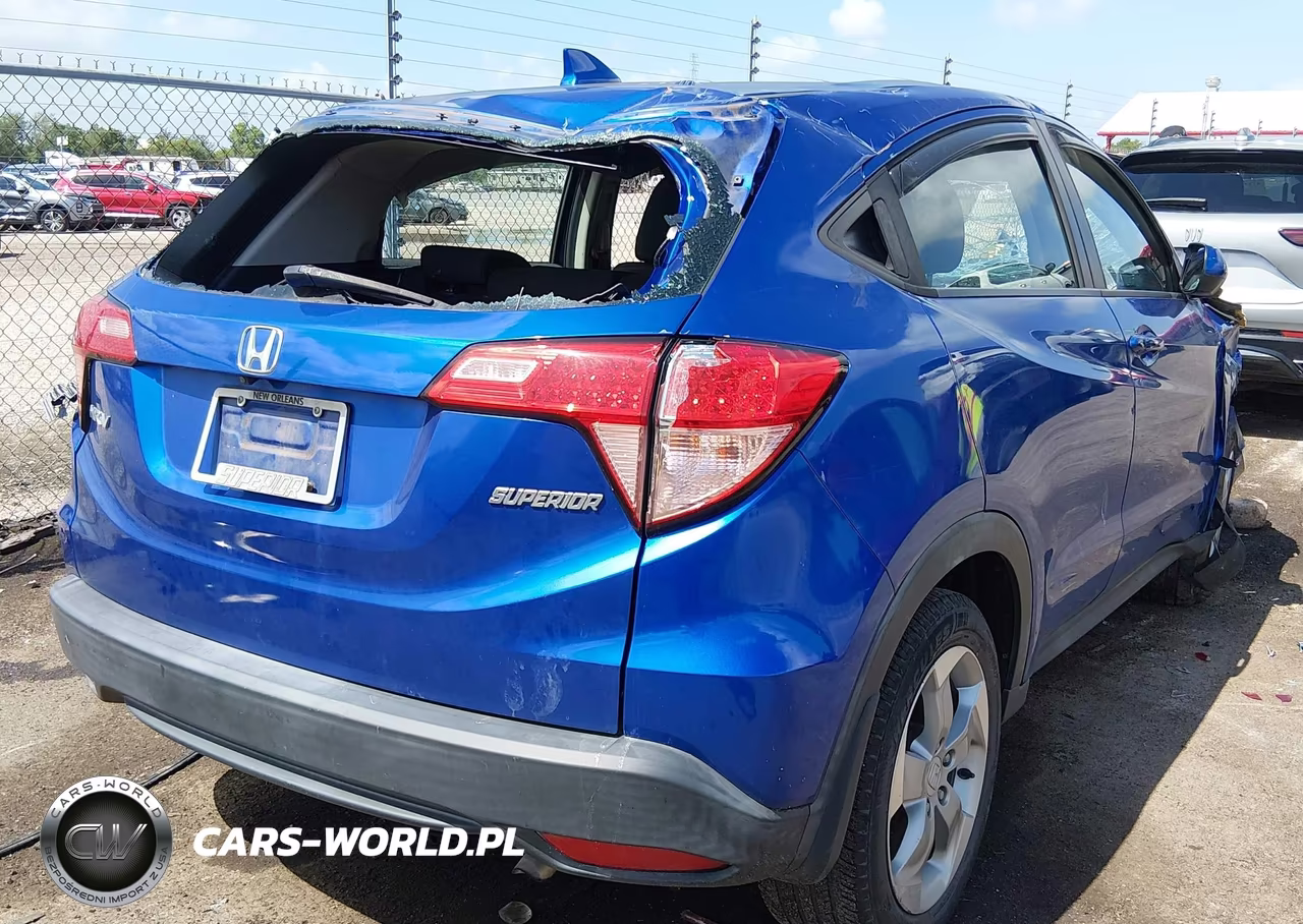 2018 Honda Hr-V Lx VIN:3CZRU5H37JM704311 - 4