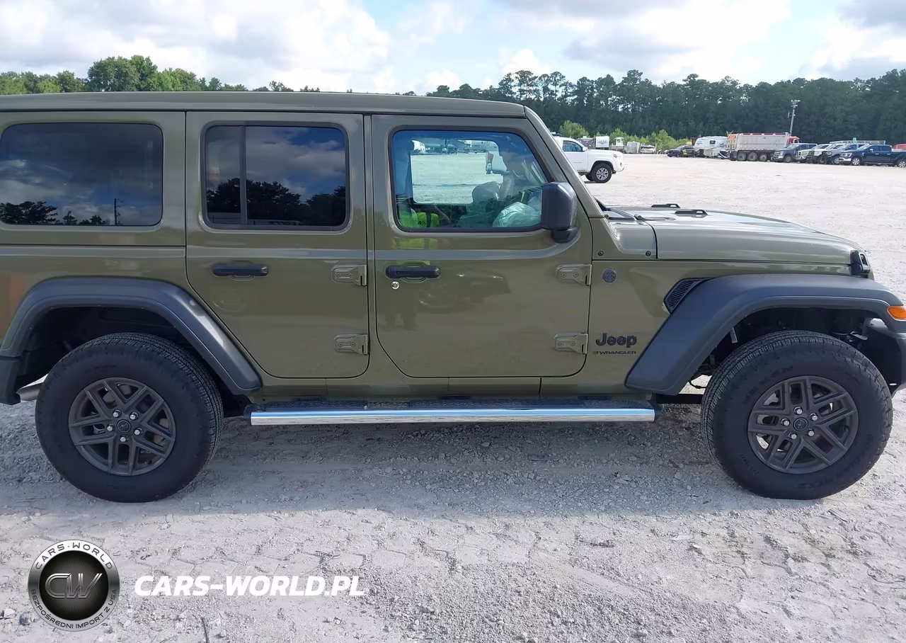 2025 Jeep Wrangler 4-Door Summit 4X4 VIN:1C4PJXDG5SW545736 - 13
