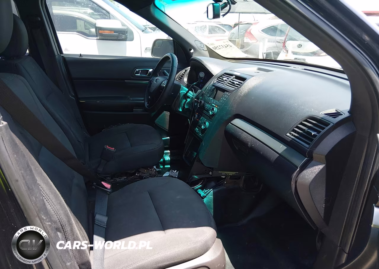 2016 Ford Utility Police Interceptor VIN:1FM5K8AR3GGD30790 - 5