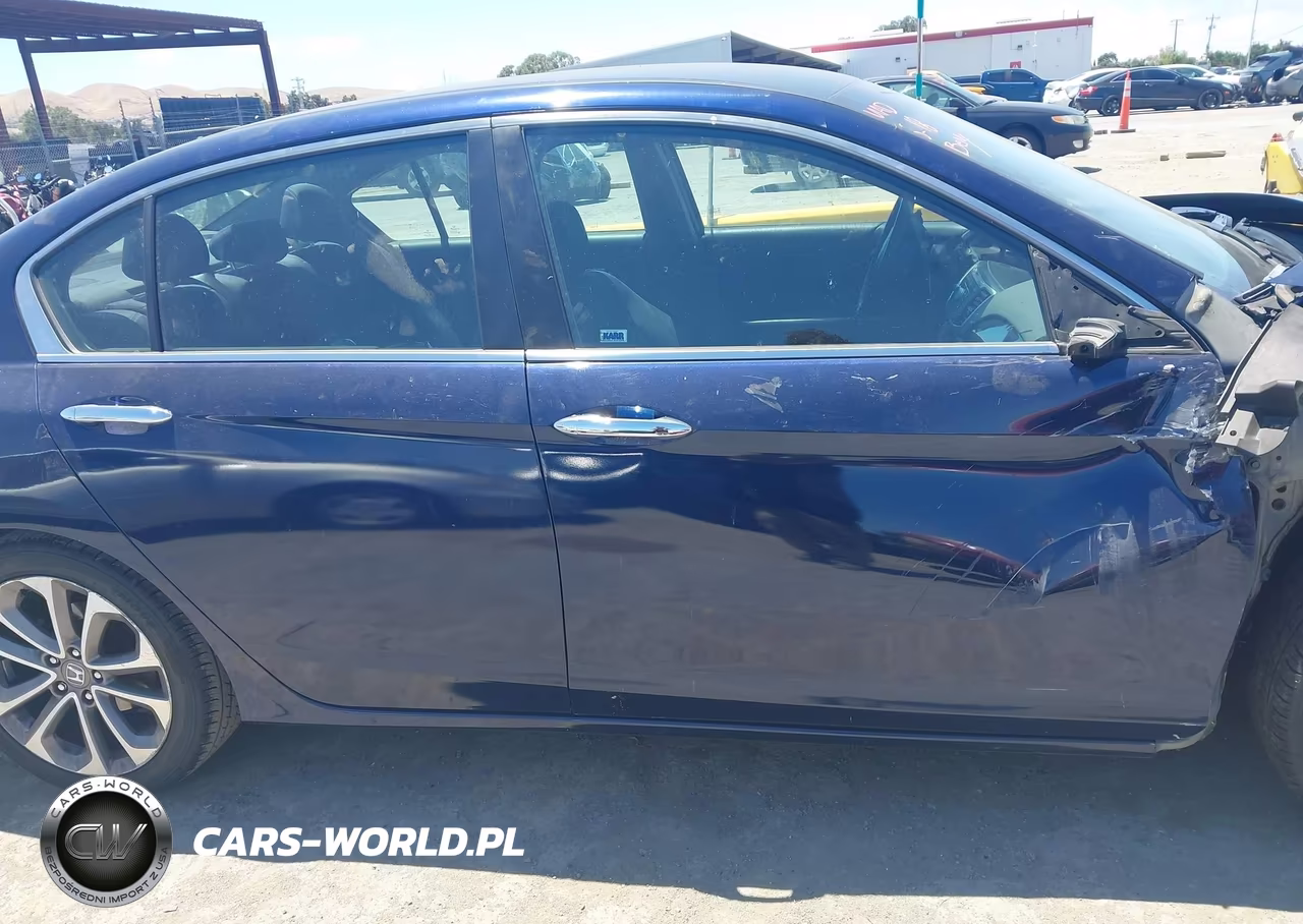 2015 Honda Accord Sport VIN:1HGCR2F52FA039064 - 14