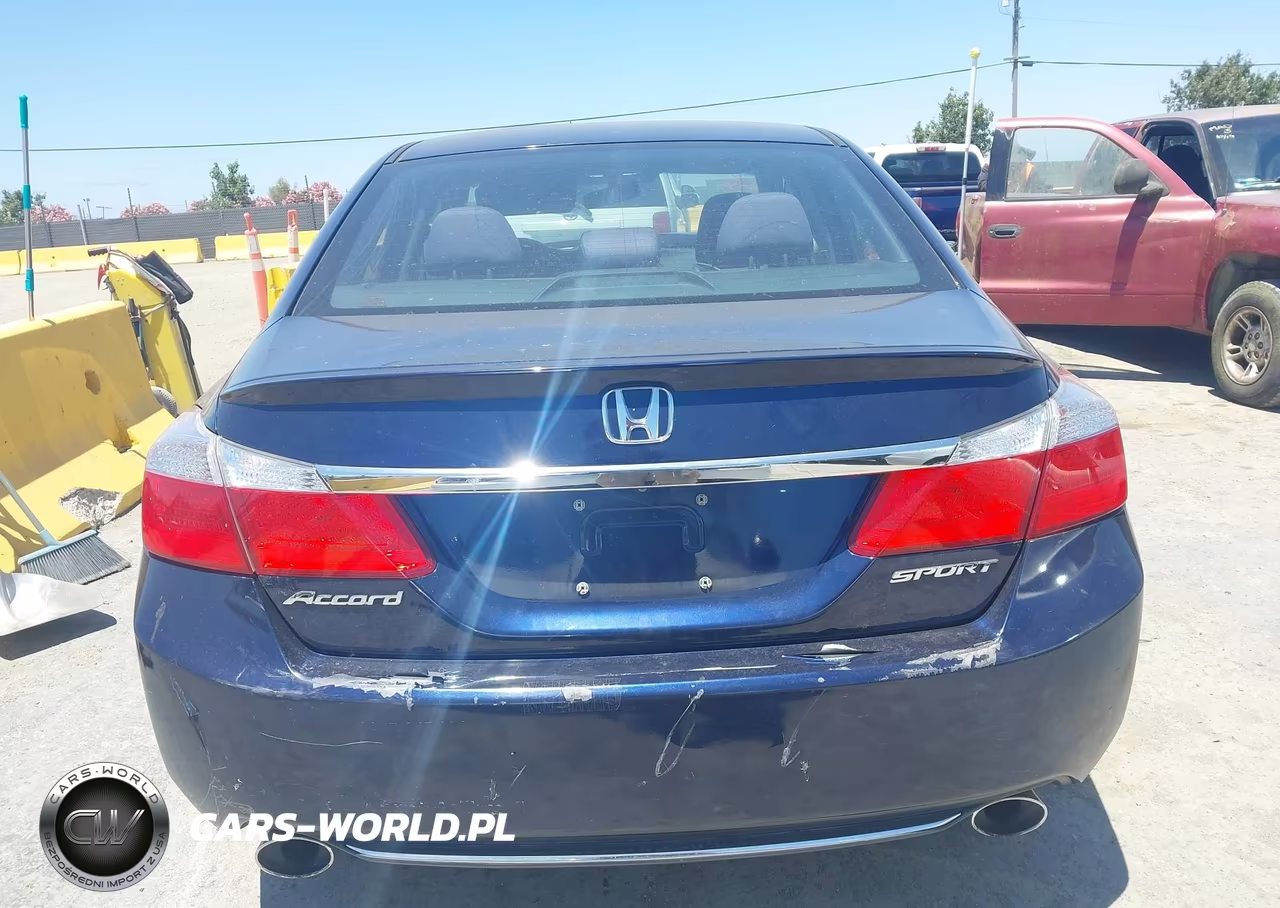 2015 Honda Accord Sport VIN:1HGCR2F52FA039064 - 17