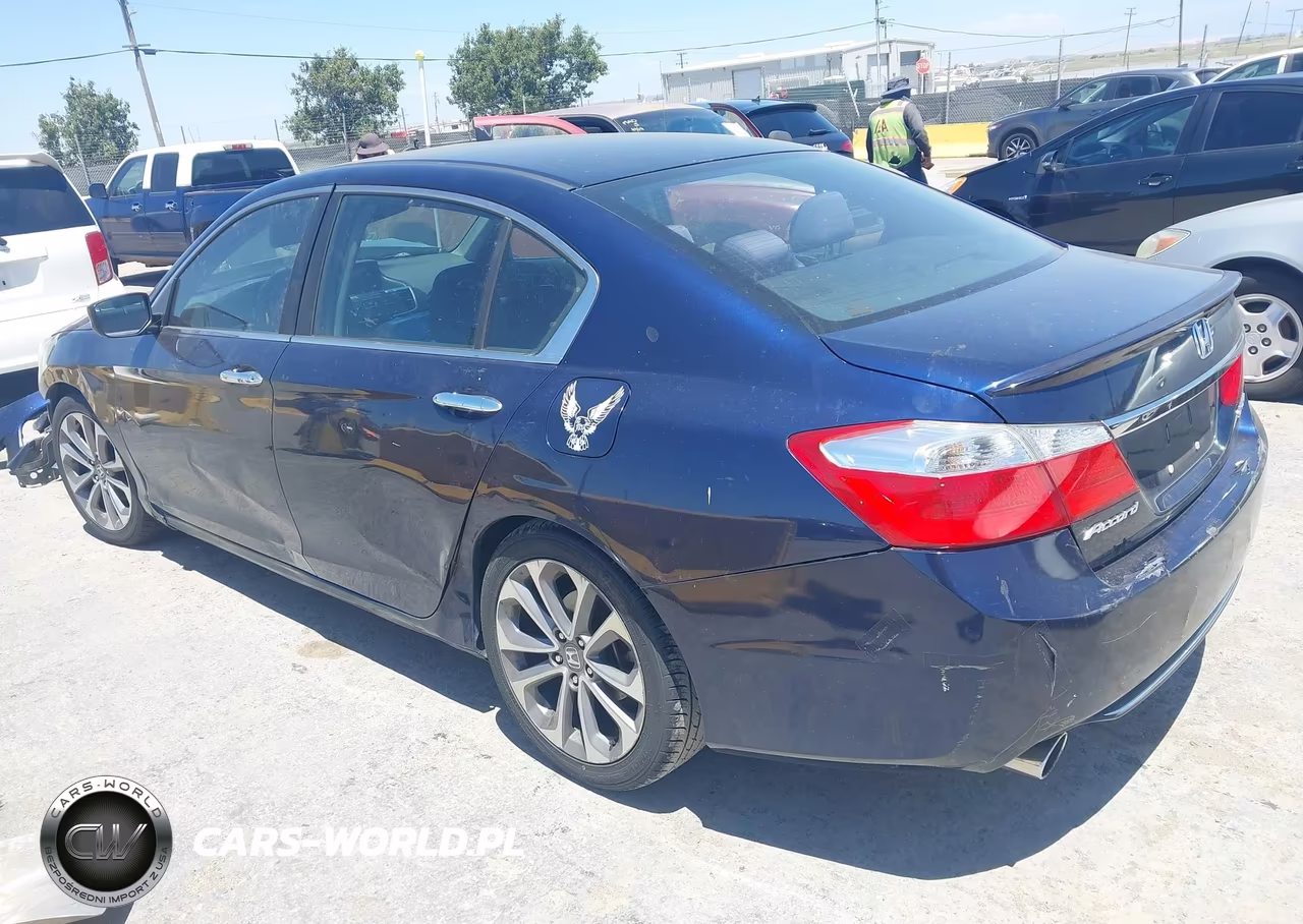 2015 Honda Accord Sport VIN:1HGCR2F52FA039064 - 3