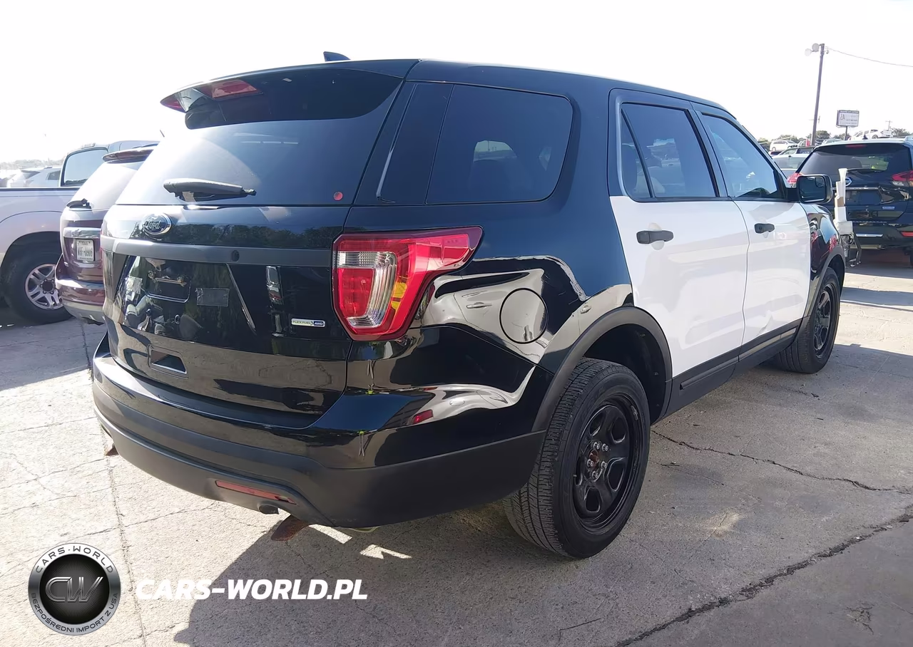 2016 Ford Explorer Police Interceptor VIN:1FM5K8AR3GGD16467 - 4