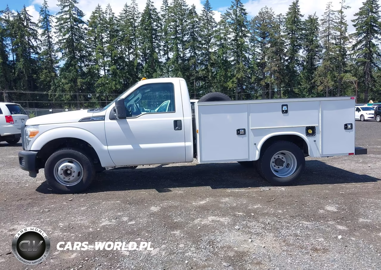 2016 Ford F-350 Chassis Xl-Xlt VIN:1FDRF3G68GEA60084 - 14