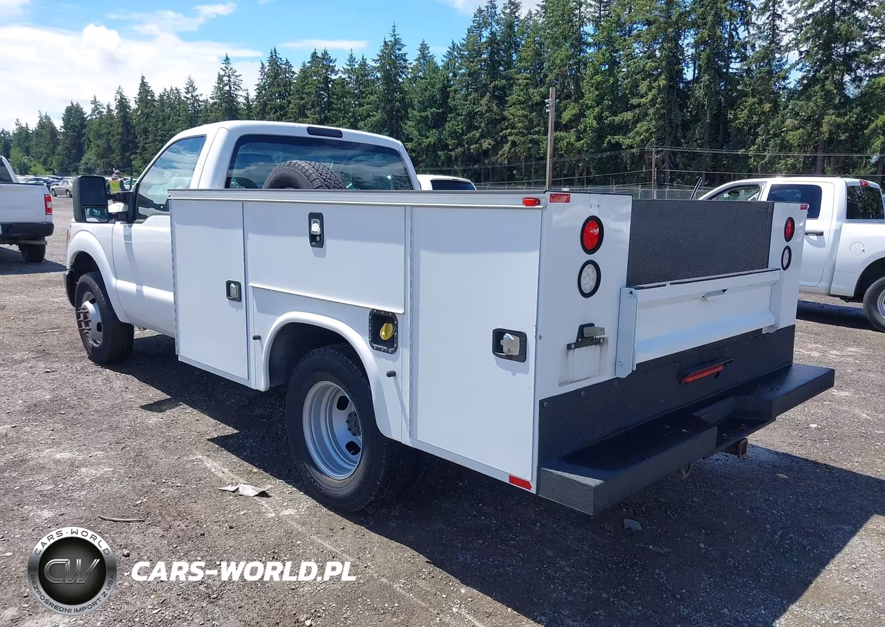 2016 Ford F-350 Chassis Xl-Xlt VIN:1FDRF3G68GEA60084 - 3