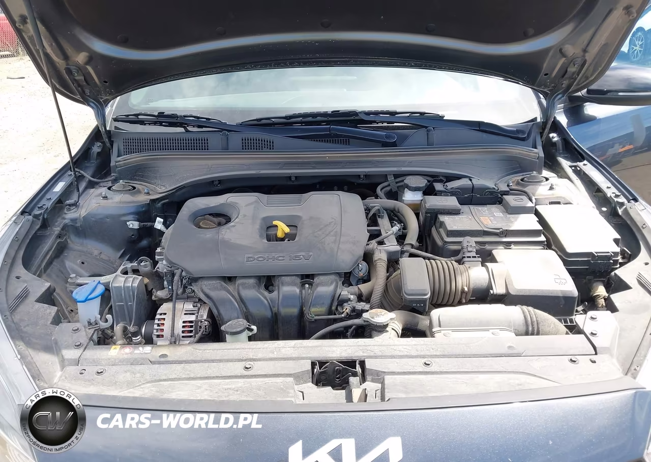 2023 Kia Forte Gt-Line VIN:3KPF54AD7PE597671 - 10