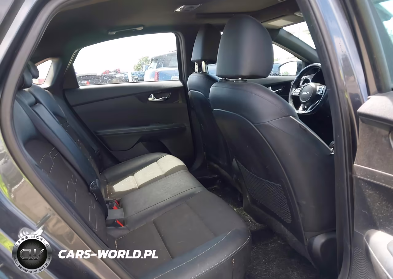 2023 Kia Forte Gt-Line VIN:3KPF54AD7PE597671 - 8