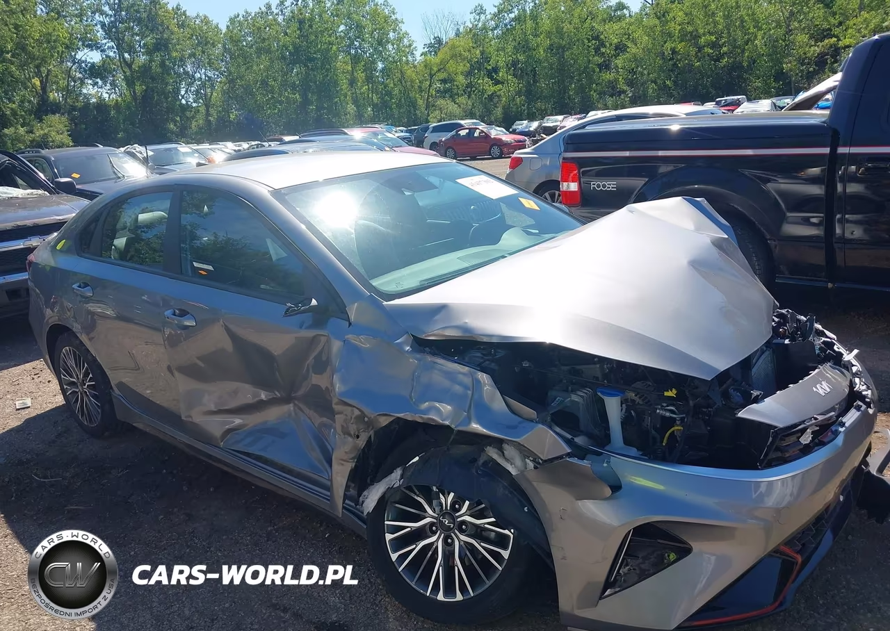 2024 Kia Forte Gt-Line VIN:3KPF54AD0RE785175 - 13